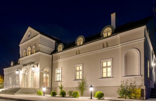 Golub-Dobrzyn Hotel | Hotel Dwór Fijewo