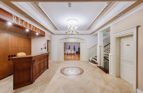 Golub-Dobrzyn Hotel | Hotel Dwór Fijewo