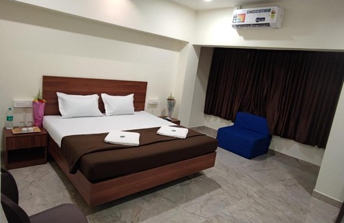 Kolhapur Hotel | Hotel Dwarka Executive