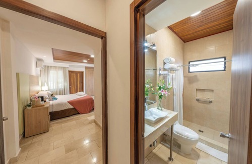 Chitre Hotel | Hotel Faranda Guayacanes, a member of Radisson Individuals