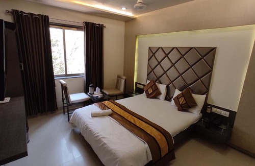 Paldi Hotel | Hotel Flair Inn