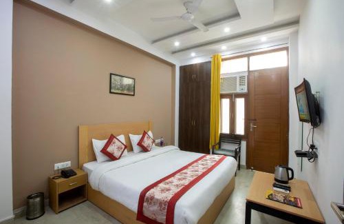 Sector 62 Hotel | Hotel Ginger Palace By Aura