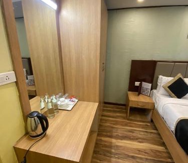 Mathura House | Hotel Golden Door