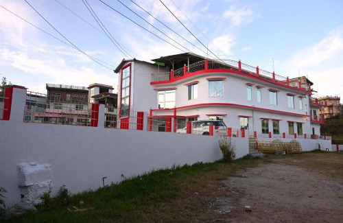 Champawat Hotel | Hotel Golju Regency