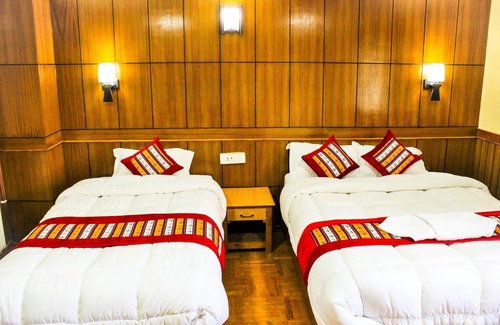 Mustang Hotel | Hotel Grand Shambala
