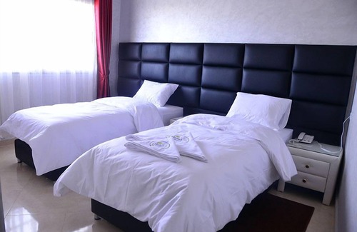 Beni Mellal Hotel | Hotel Hadaik Ain Asserdoune