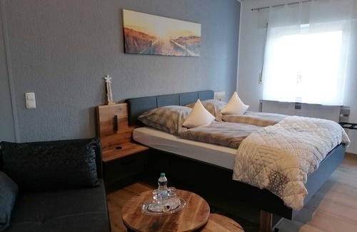 Niederkruechten Hotel | Hotel Haus Hildegard