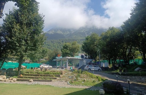 Sidhpur Hotel | Hotel Himalayan off trails