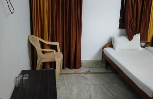 Varanasi Hotel | HOTEL INDRA INN