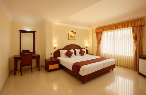Kulanada Hotel | Hotel Indraprastha Thiruvalla