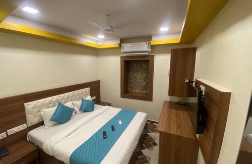 Masjid Bandar Hotel | Hotel Jodiya - Near CST