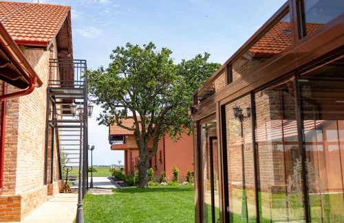 Senec Hotel | Hotel Kúria Červený Majer