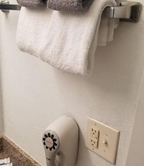 Stillwater Apartment | Hotel King Bed Hotel Room 113 Wi-Fi Hot Tub Booking
