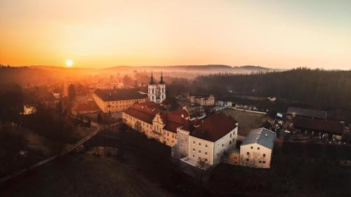 Zeliv Hotel | Hotel Klášter Želiv