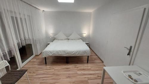 Katy Opolskie Apartment | Hotel Konty