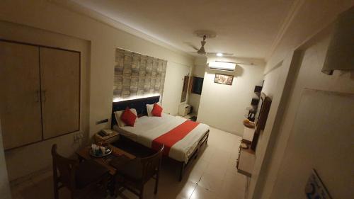 Ahmedabad Hotel | HOTEL KRISHNA