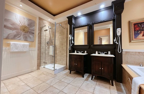 Baie Comeau Hotel | Hotel La Caravelle