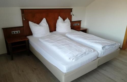 Schoenenberg-Kuebelberg Hotel | Hotel Landgut Jungfleisch