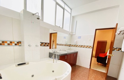 Huacho Hotel | Hotel Las Palmeras - Huacho