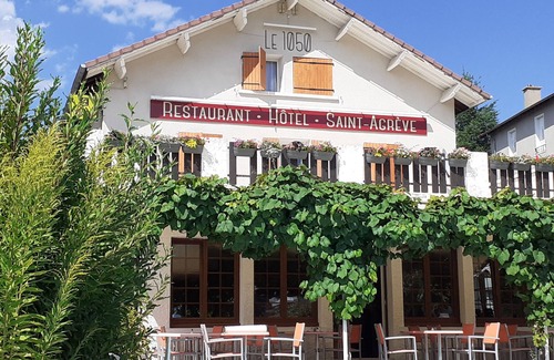 Saint-Agreve Hotel | HOTEL LE 1050