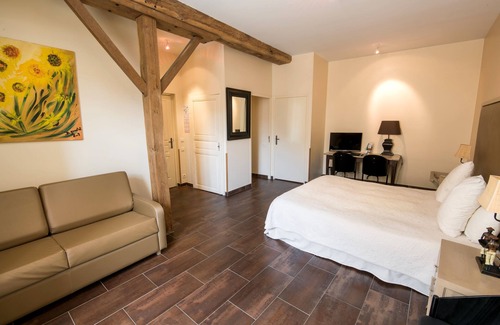 Les Riceys Hotel | Hotel Le Marius