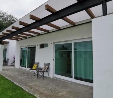 La Huasteca Hotel | Hotel Los Lirios