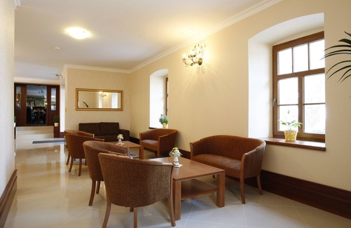 Modra Hotel | Hotel Majolika