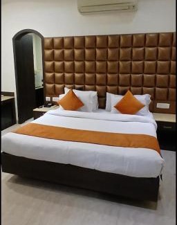 Aligarh Hotel | Hotel Melrose Inn