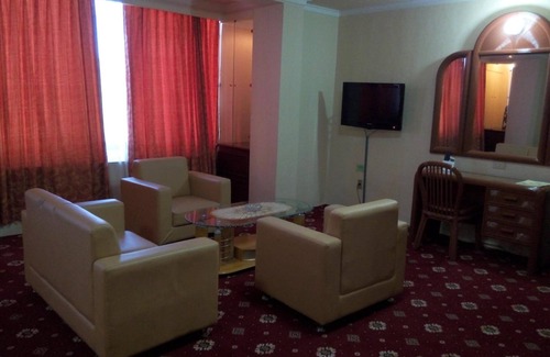 Madiun Hotel | Hotel Merdeka Madiun