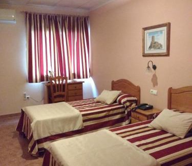 Banyeres de Mariola Hotel | Hotel Mesón el Castillo