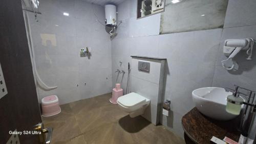 Rajgarh Hotel | hotel midway treat rajgarh