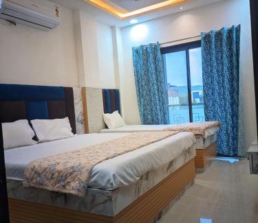 Omkareshwar Hotel | Hotel Moad Mudgal Palace