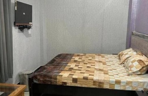 Pithoragarh Hotel | Hotel Monal Standard Room #5