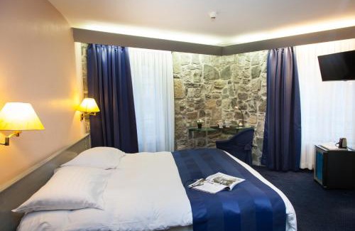 Les Grottes Hotel | Hotel Montbrillant
