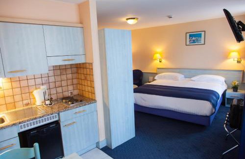 Les Grottes Hotel | Hotel Montbrillant