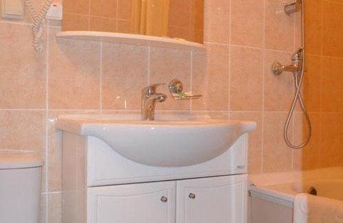 Kuzmichi Hotel | Hotel Myata