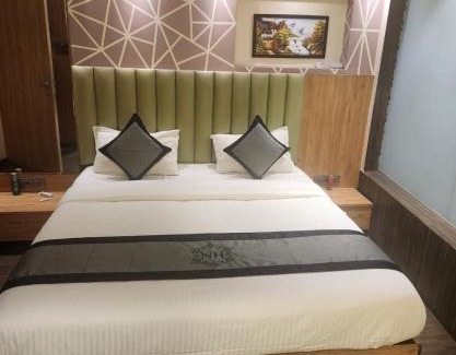 Mira Road East Hotel | Hotel Naivedhya by Kwality Inn