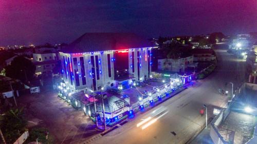 Independence Layout Hotel | hotel new york, nawfia st, off agric bank, enugu, nigeria