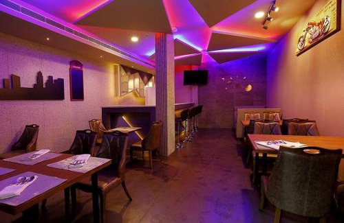 Changanacherry Hotel | Hotel New York Square
