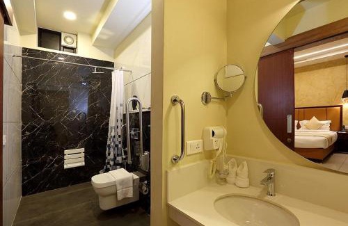 Changanacherry Hotel | Hotel New York Square