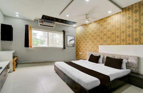 Dewas Hotel | Hotel O Golden wings