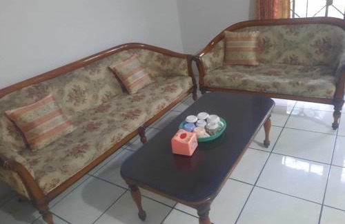 Sangkanurip Hotel | Hotel O Home Stay Syariah Annur
