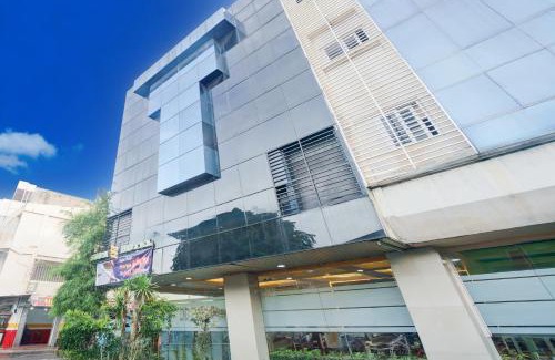 Tanjung Duren Utara Hotel | Hotel O Tanjung Duren Near Mall Citraland Formerly Suba Hotel