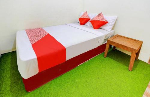 Kediri Hotel | Hotel O Zeevanna Guest House Syariah