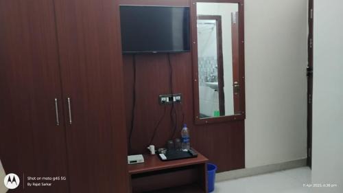 Islampur Hotel | HOTEL OASIS PALACE