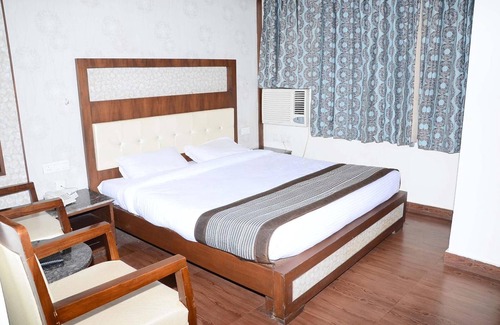Pathankot Hotel | Hotel Opulence