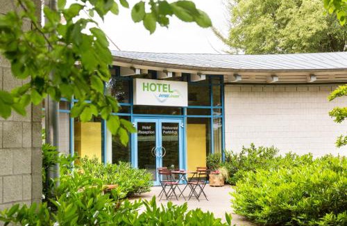 Zussow Hotel | Hotel Ostseeländer