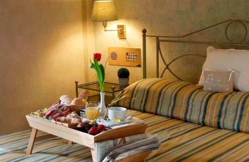 Cesano Maderno Apartment | Hotel Parco Borromeo - Monza Brianza