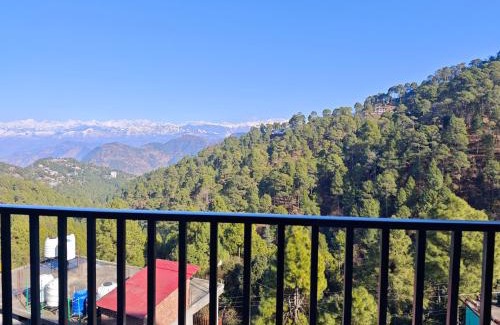 Banikhet Hotel | Hotel Pines & Peaks Dalhousie