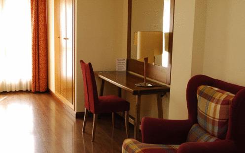Castejon de Sos Hotel | Hotel Pirineos